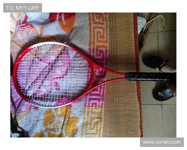 杨强独家分享网球技巧与心得助你提升球技与比赛表现